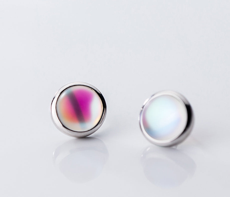 Glass round earrings