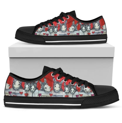 A Custom Pattern Low Shoes With Black Bottom Men's And Women's Canvas Shoes Student Casual Sneakers