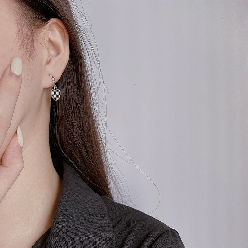 All Over 925 Sterling Silver Heart Chessboard Latch Earrings Black And White Oil Drop Process Earrings