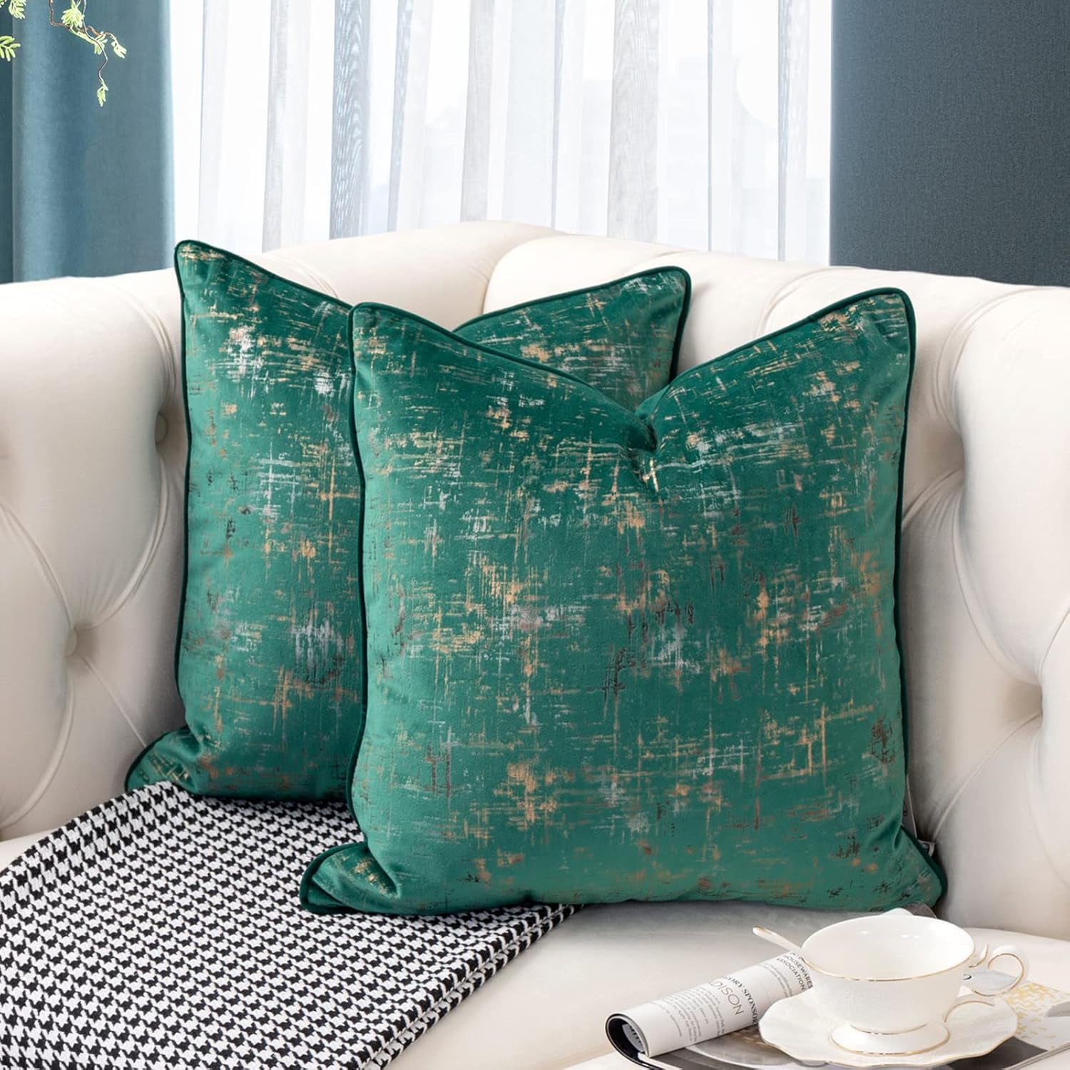 Set of 2 Bronzing Velvet Throw Pillow Covers 18"X18" Cushion Covers Pillowcase for Living Room Couch Bedroom (Green)